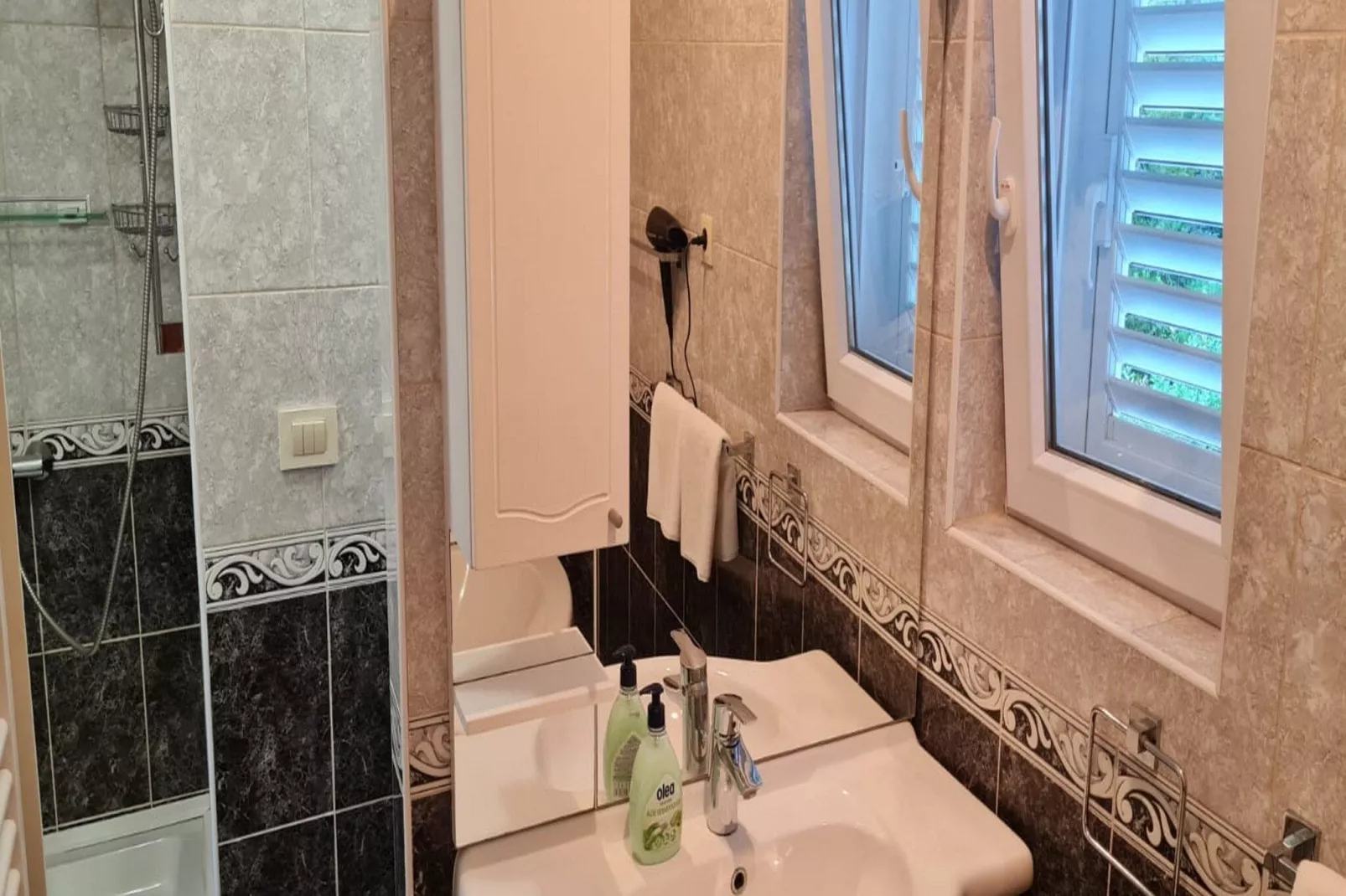 Holiday Home Mico - Three Bedroom Holiday Home with Swimming Pool-Salle de bain