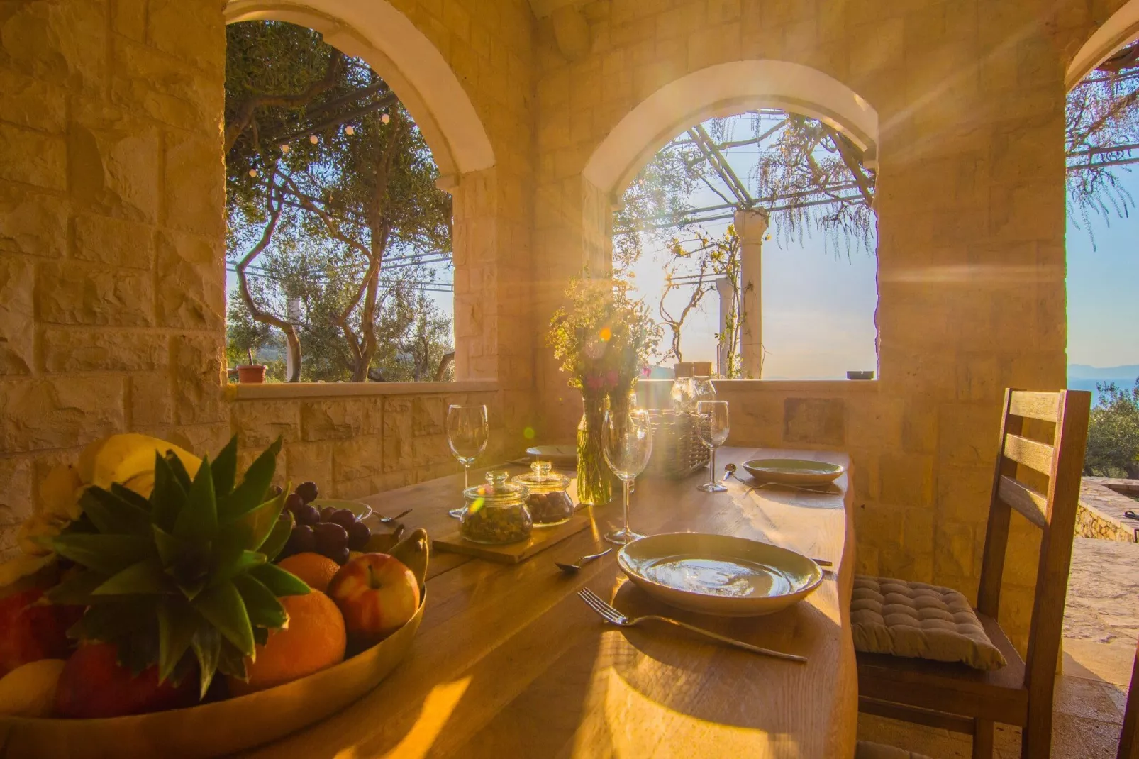 Villa Roza - One Bedroom Villa with Swimming Pool-Dining room