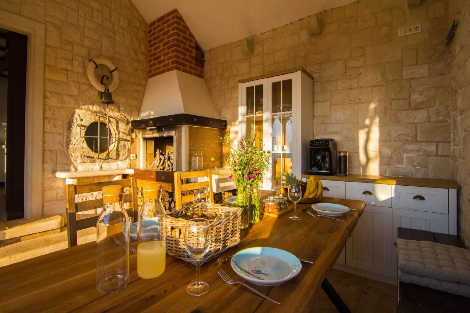 Villa Roza - One Bedroom Villa with Swimming Pool-Kitchen