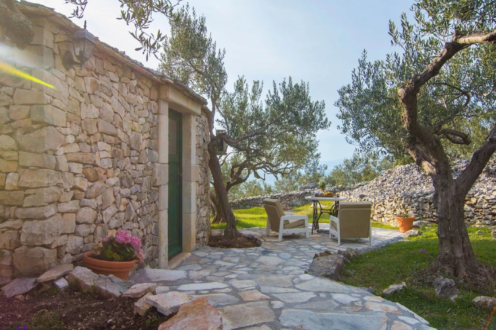 Villa Roza - One Bedroom Villa with Swimming Pool-Outdoor