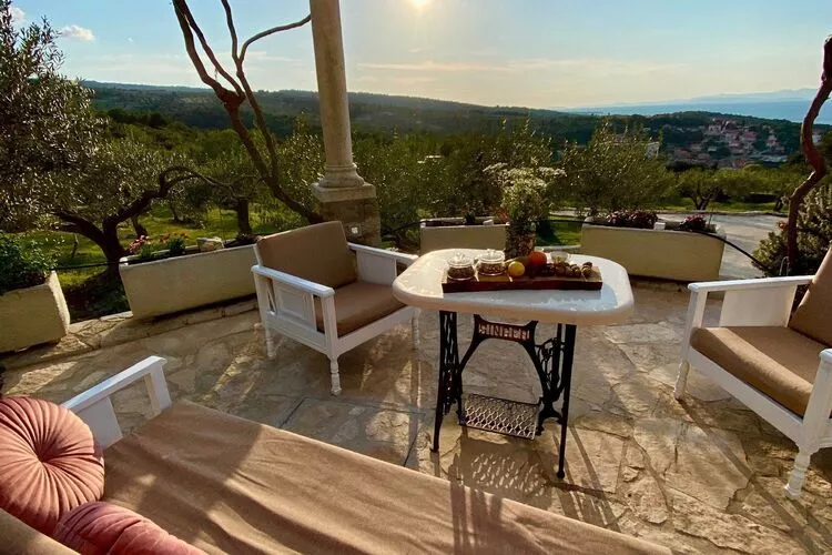 Villa Roza - One Bedroom Villa with Swimming Pool-Terrace