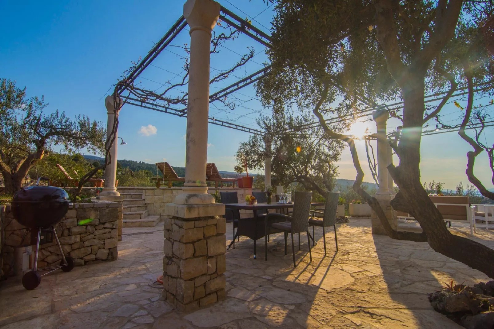 Villa Roza - One Bedroom Villa with Swimming Pool-Terrace