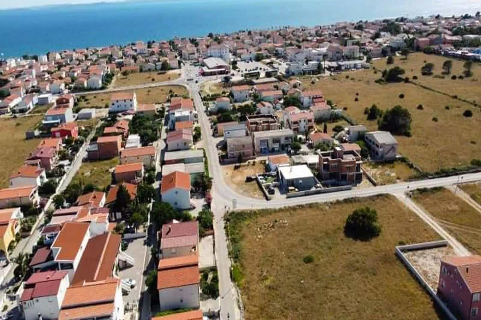 Apartments Robi - One Bedroom Apartment with Terrace-Ambiance