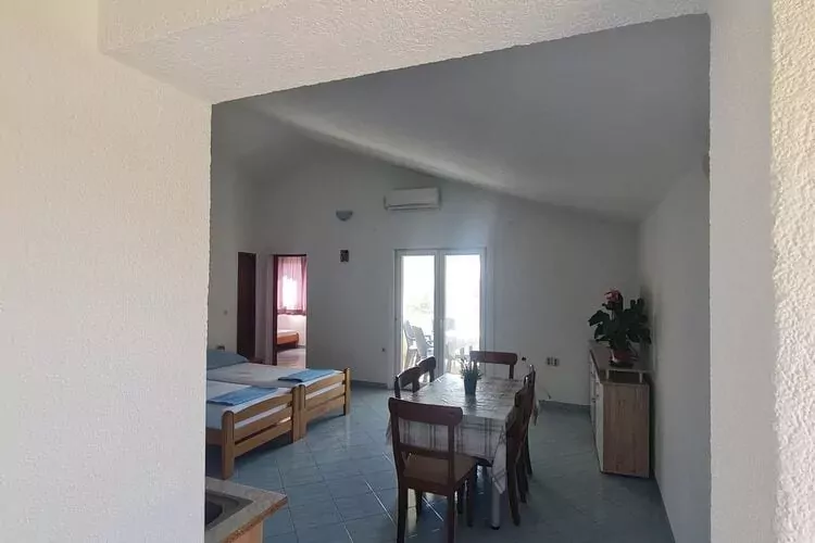 Apartments Robi - Two Bedroom Apartment with Terrace-Intérieur