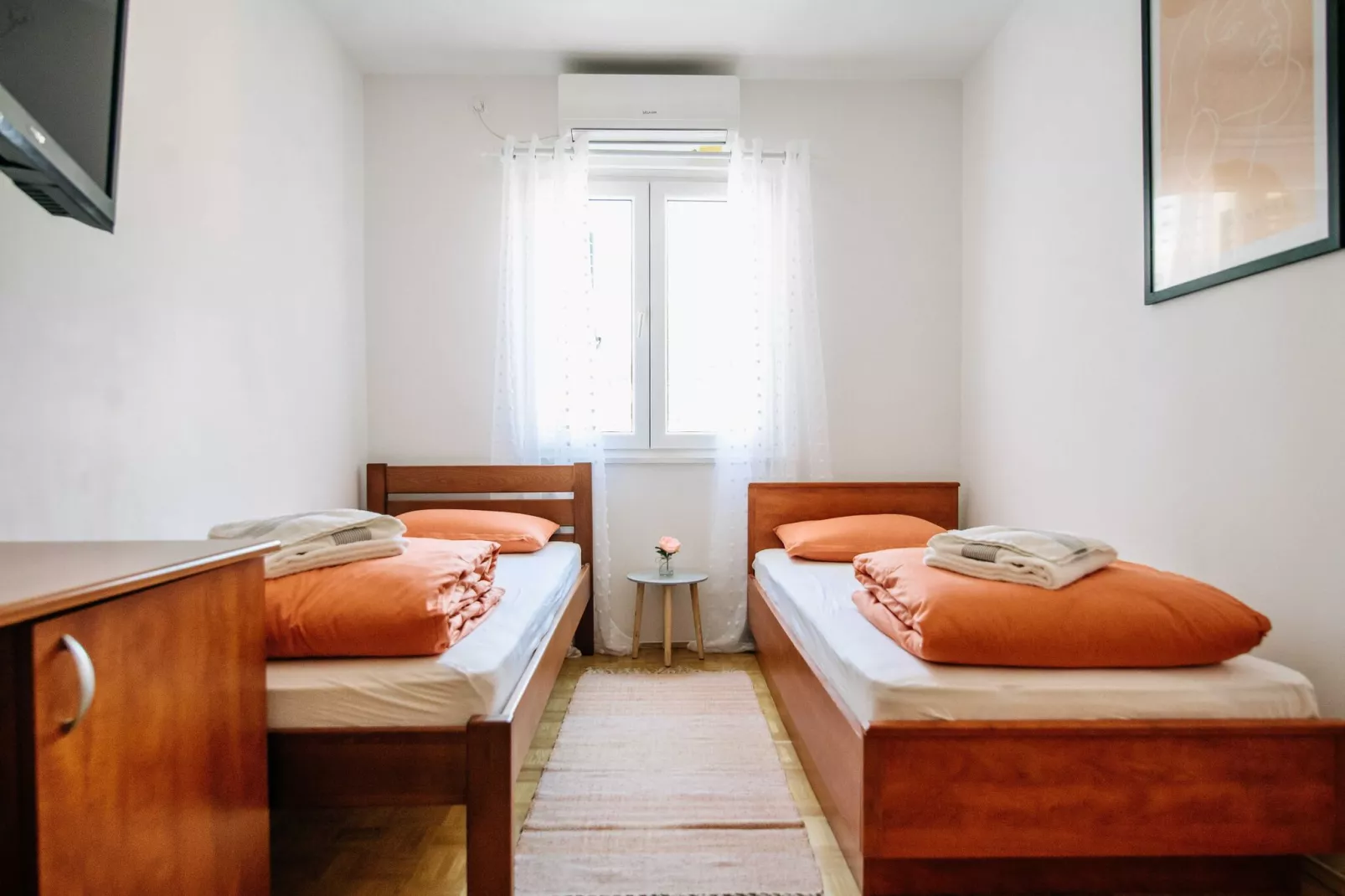 Apartment Wanda - Two Bedroom Apartment with City View-Bedroom