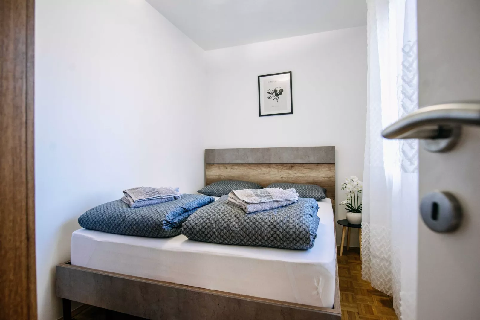 Apartment Wanda - Two Bedroom Apartment with City View-Bedroom