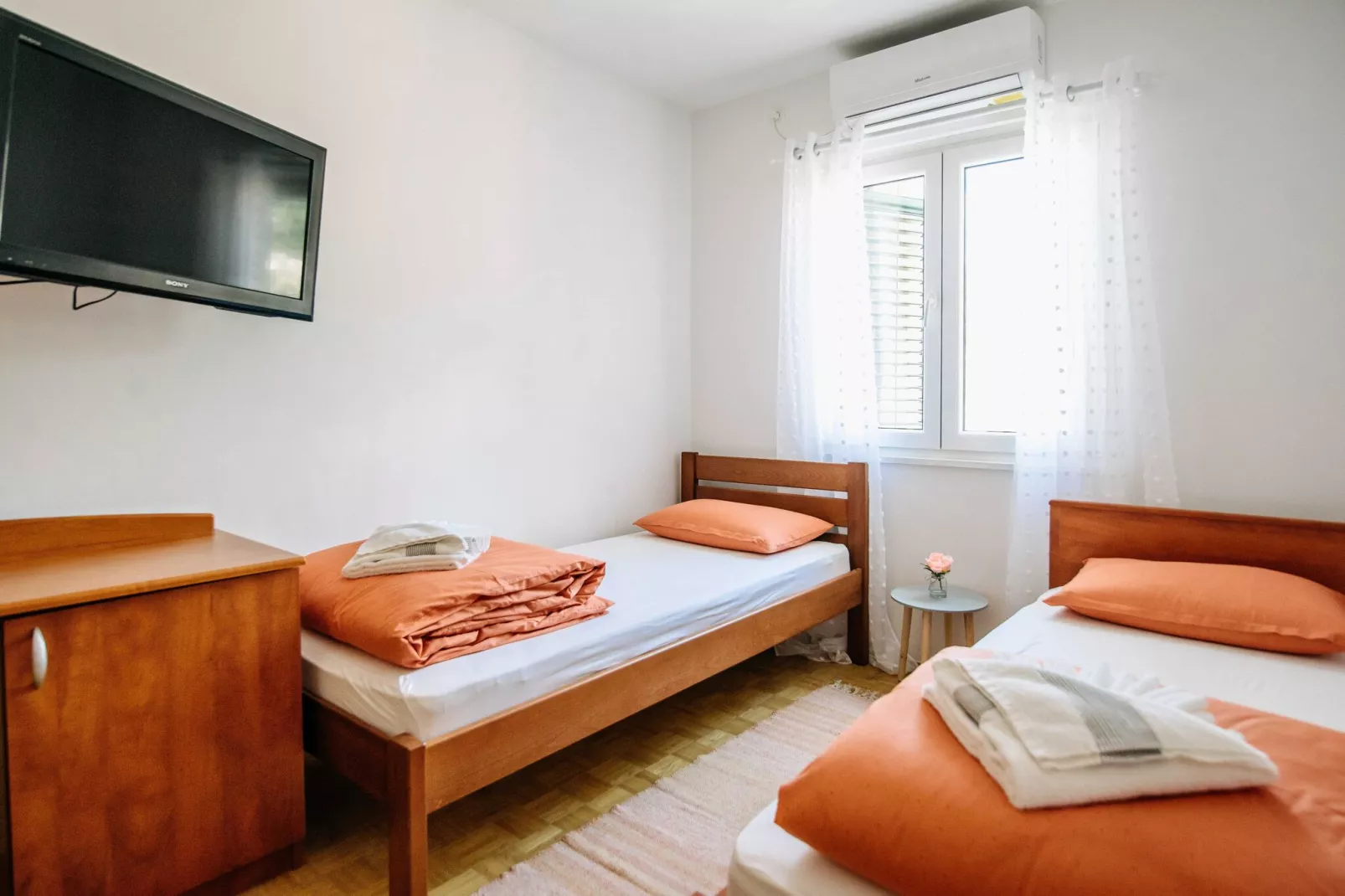 Apartment Wanda - Two Bedroom Apartment with City View-Bedroom