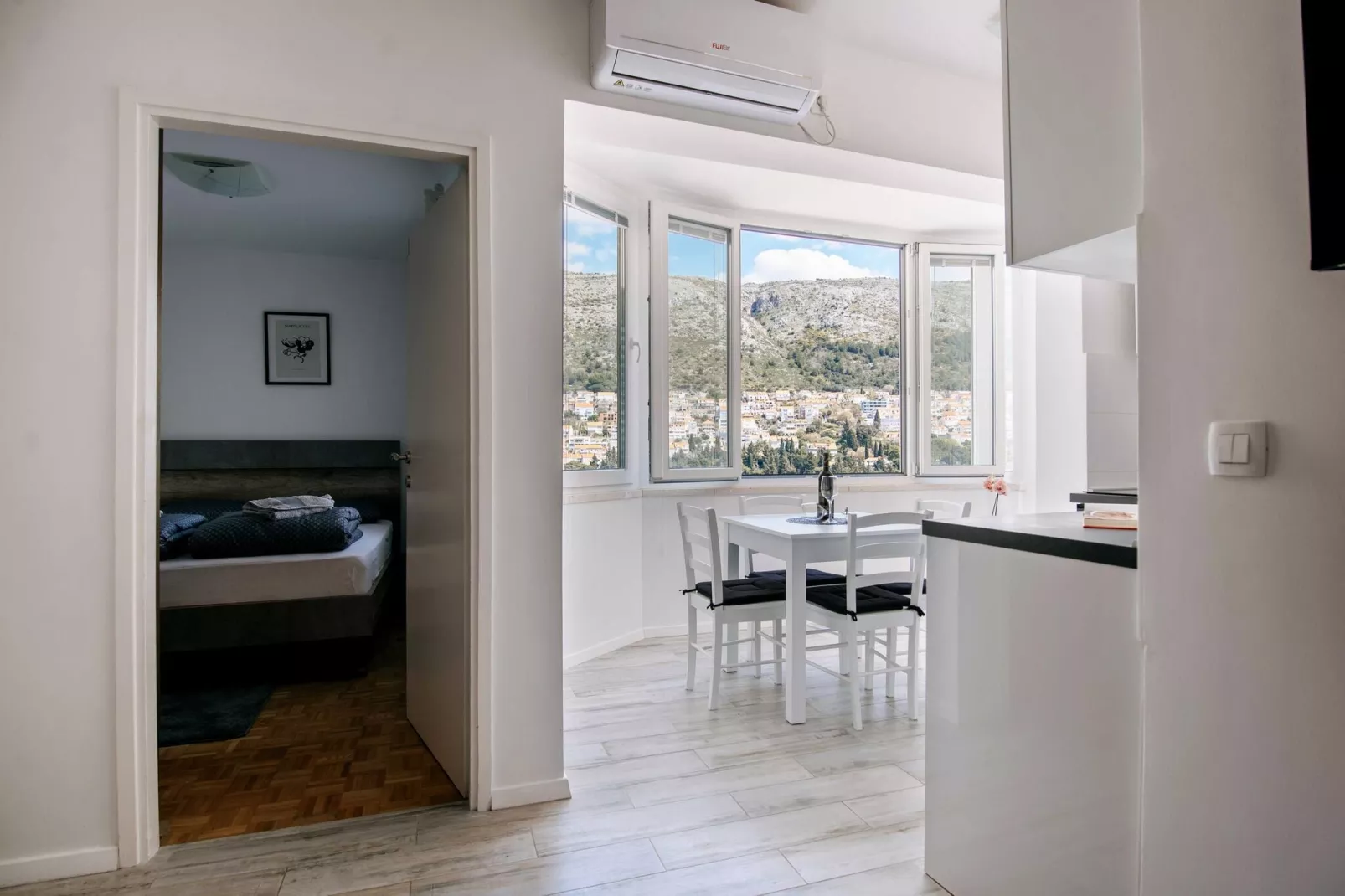 Apartment Wanda - Two Bedroom Apartment with City View-Indoor