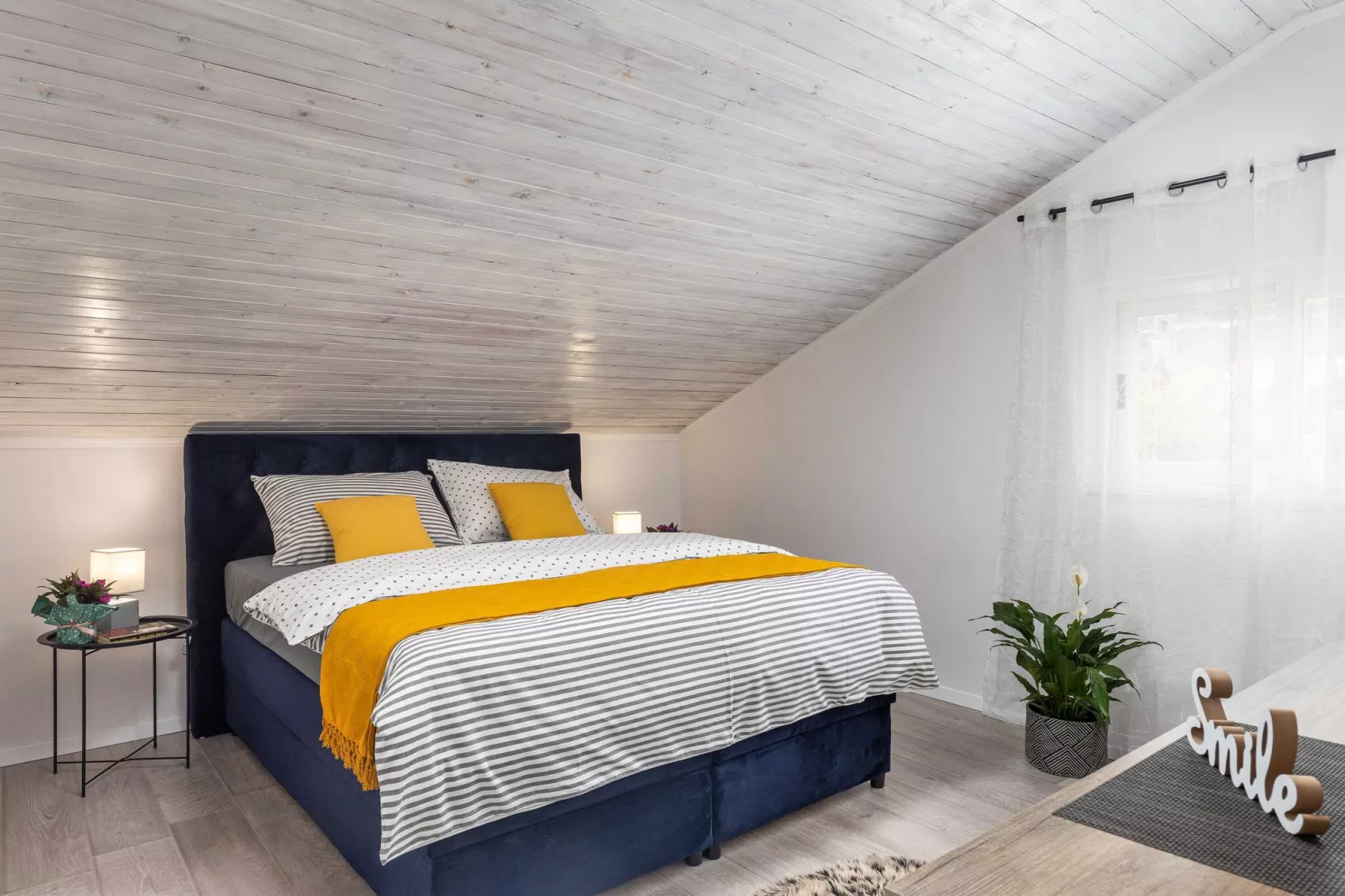 Apartment Tete Mare - Three Bedroom Apartment with Terrace-Chambre