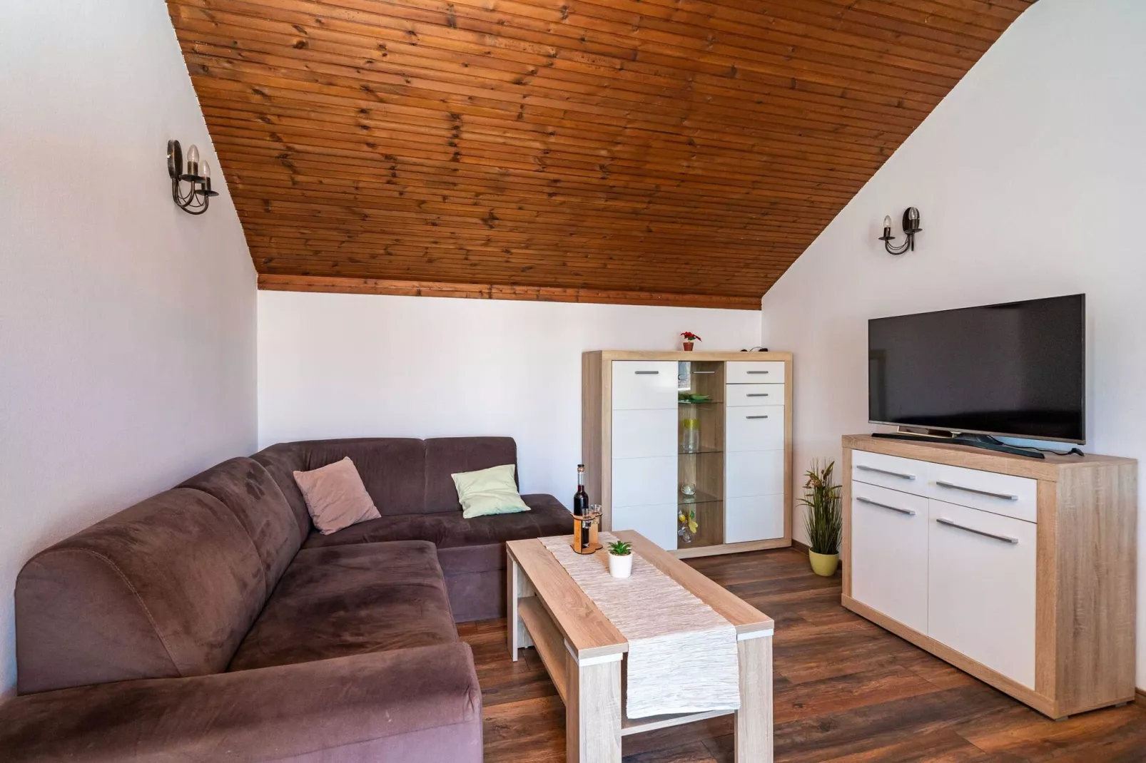 Apartment Dorica - One Bedroom Apartment with Terrace-Living room
