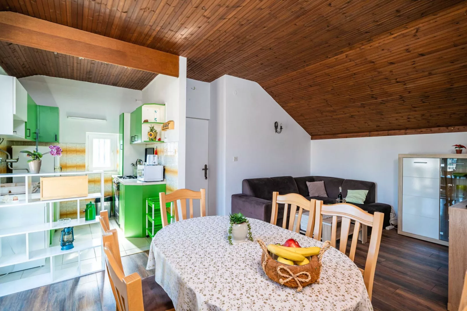 Apartment Dorica - One Bedroom Apartment with Terrace-Dining room