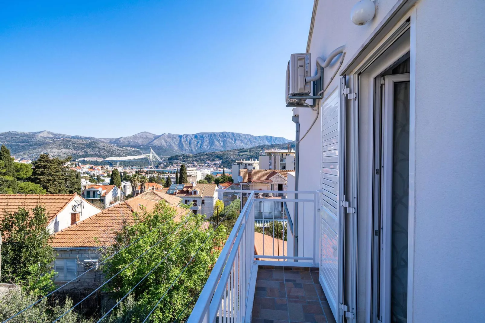 Apartment Dorica - One Bedroom Apartment with Terrace-Outdoor