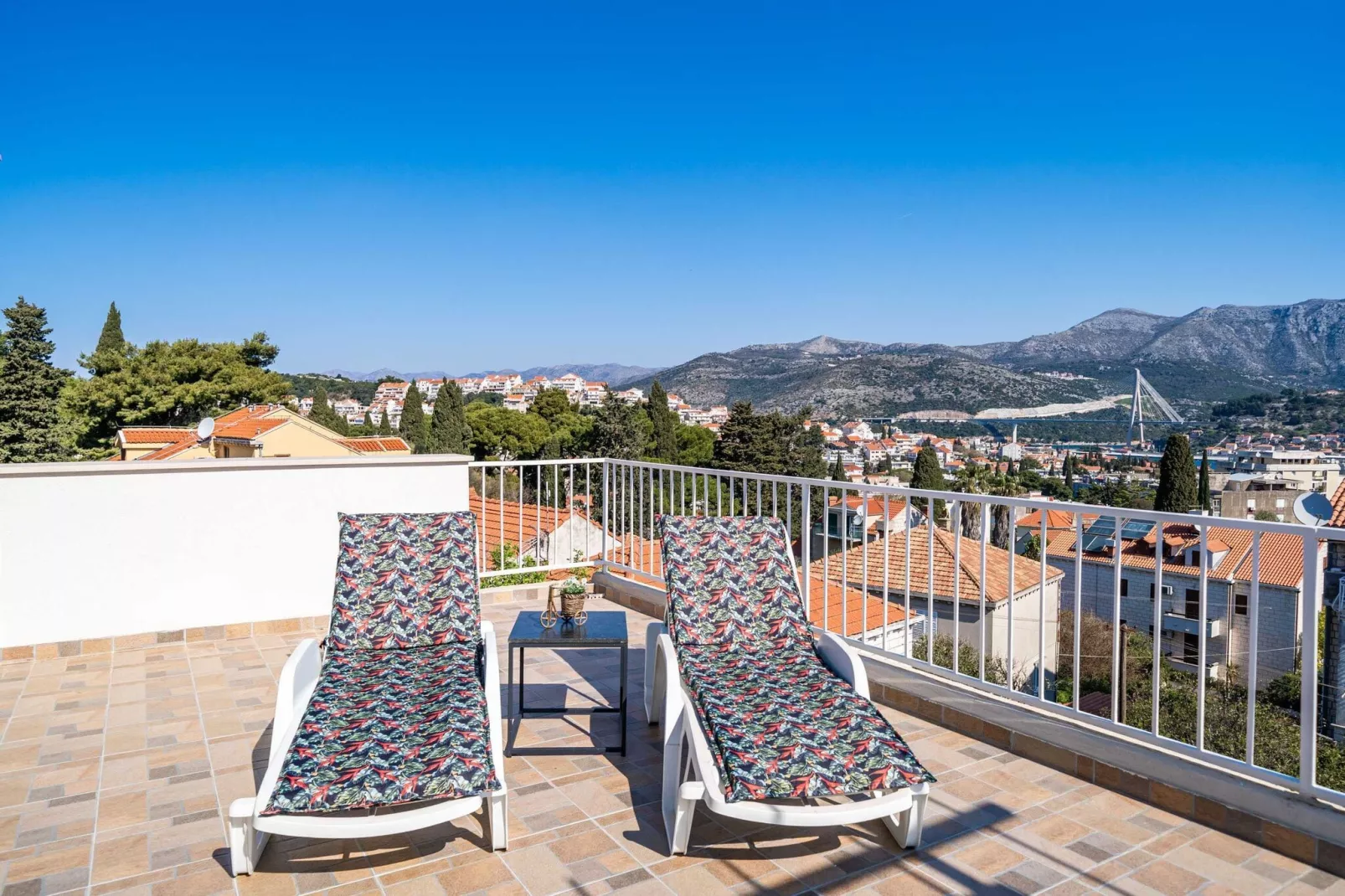 Apartment Dorica - One Bedroom Apartment with Terrace-Terrace