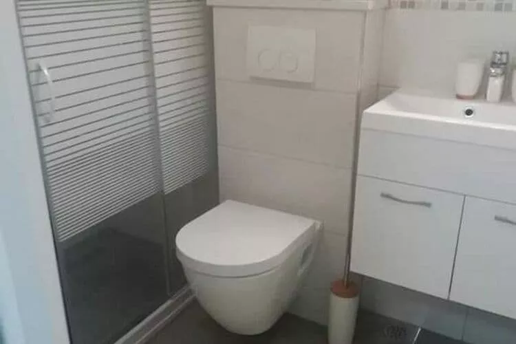 Apartment Little Secret - Studio Apartment-Bathroom