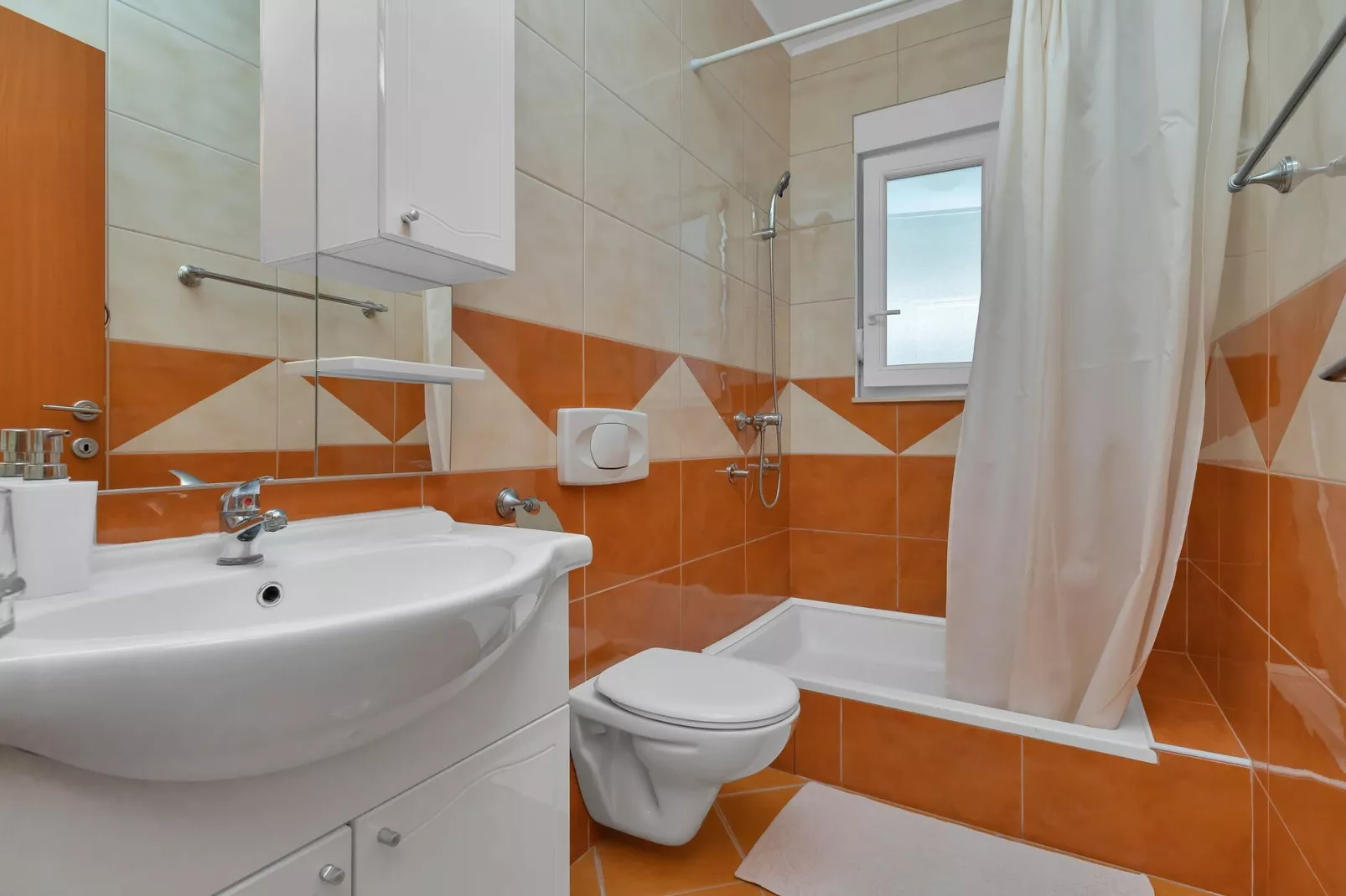 Apartments Villa Juric- Studio Apartment (Žuti 3)-Bathroom