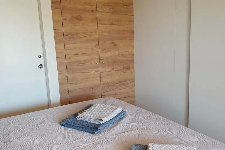 Mobile Homes Karlo & Dino - Superior Two Bedroom Mobile Home with Terrace - Karlo-Bedroom