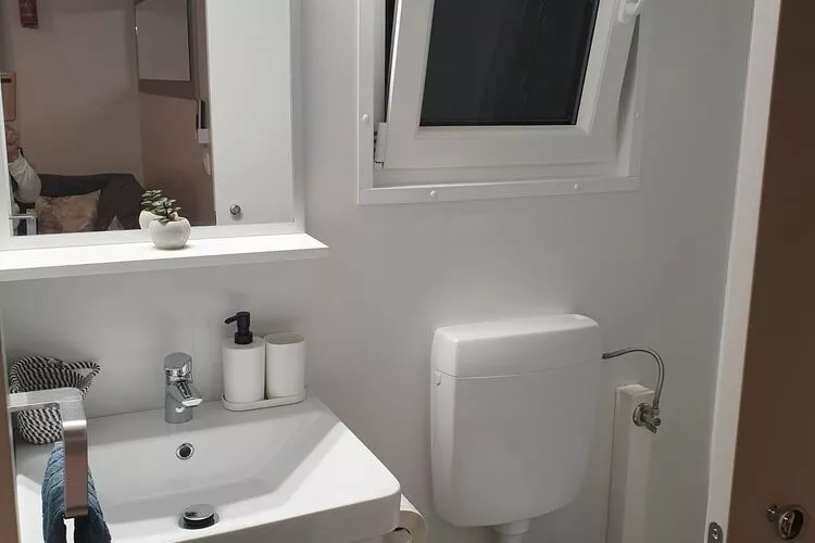 Mobile Homes Karlo & Dino -  Two Bedroom Mobile Home with Terrace - Dino-Bathroom