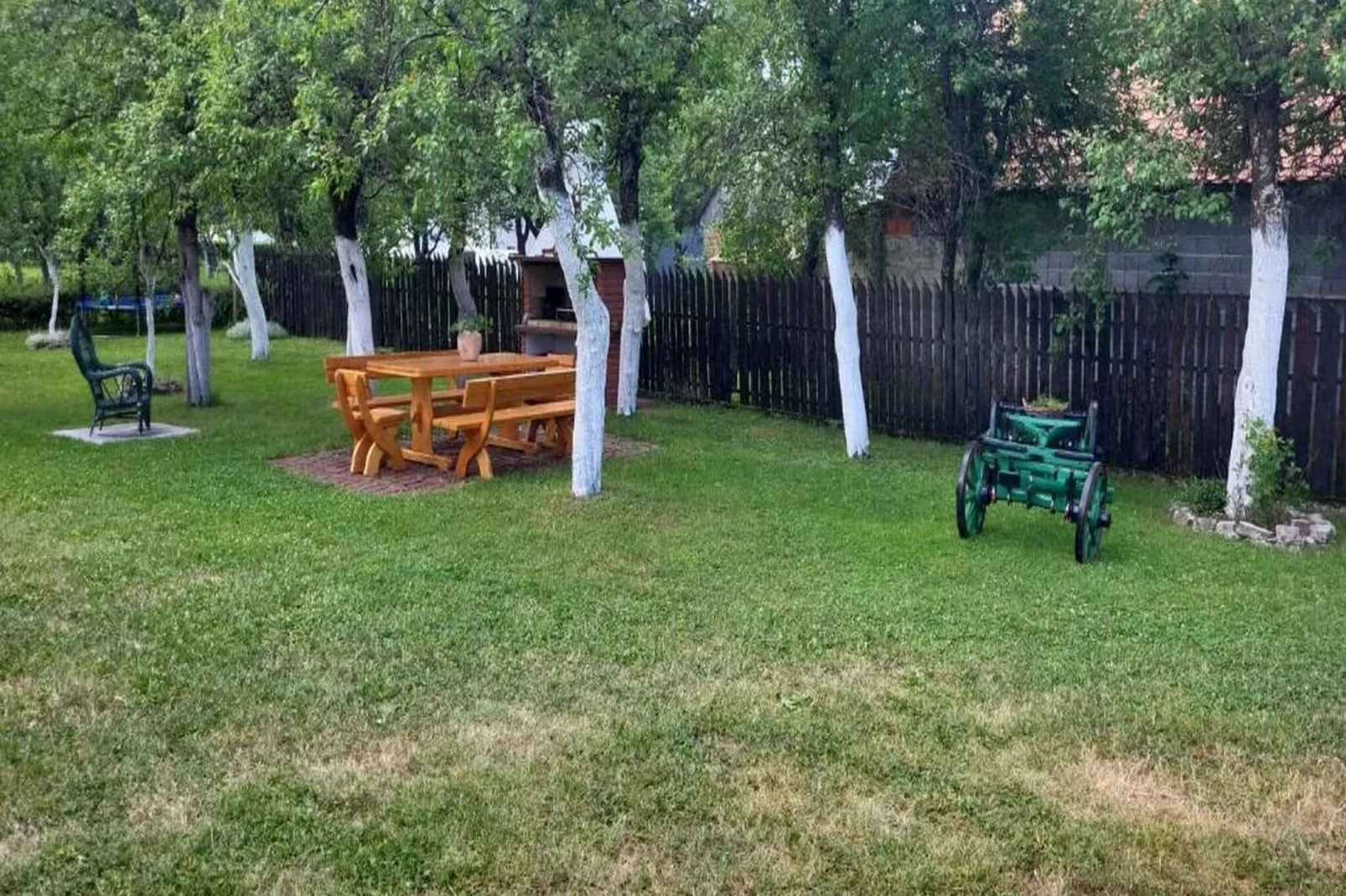 Tetina Kuća - Two Bedroom Holiday Home with Terrace-Gardens summer