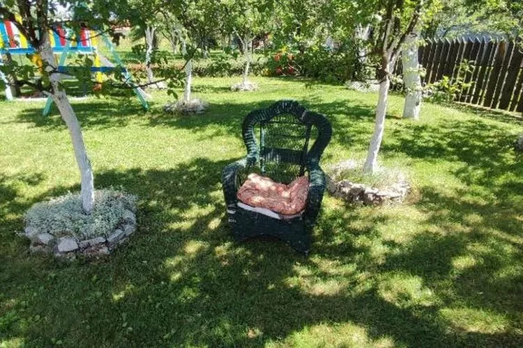 Tetina Kuća - Two Bedroom Holiday Home with Terrace-Gardens summer