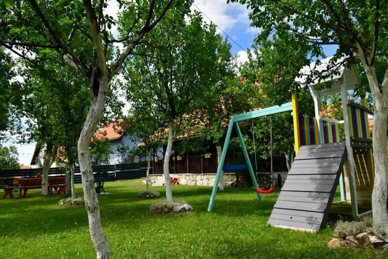 Tetina Kuća - Two Bedroom Holiday Home with Terrace-Terrace