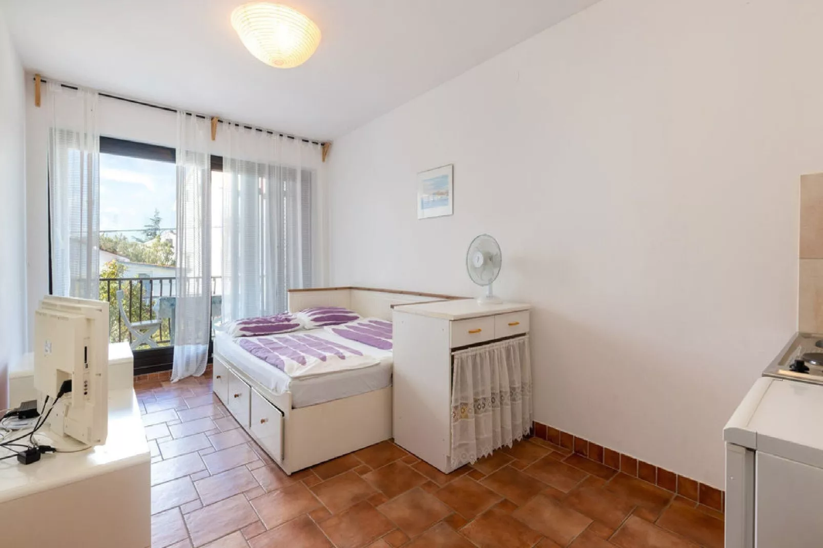 Apartments Ilija Njavro - Studio Apartment with Balcony (Apartment 1)-Indoor