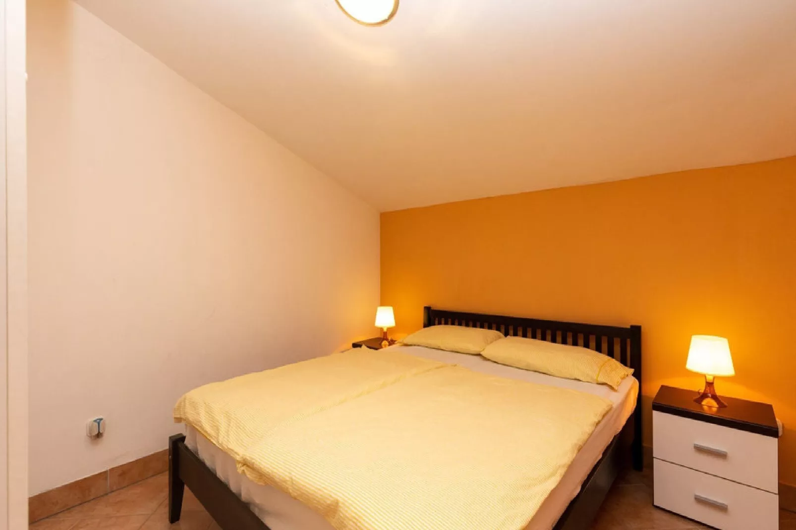 Apartments Ilija Njavro - One Bedroom Apartment with Terrace and Sea View (Apartment 4)-Bedroom