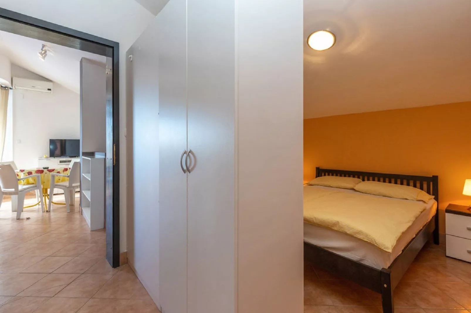 Apartments Ilija Njavro - One Bedroom Apartment with Terrace and Sea View (Apartment 4)-Bedroom