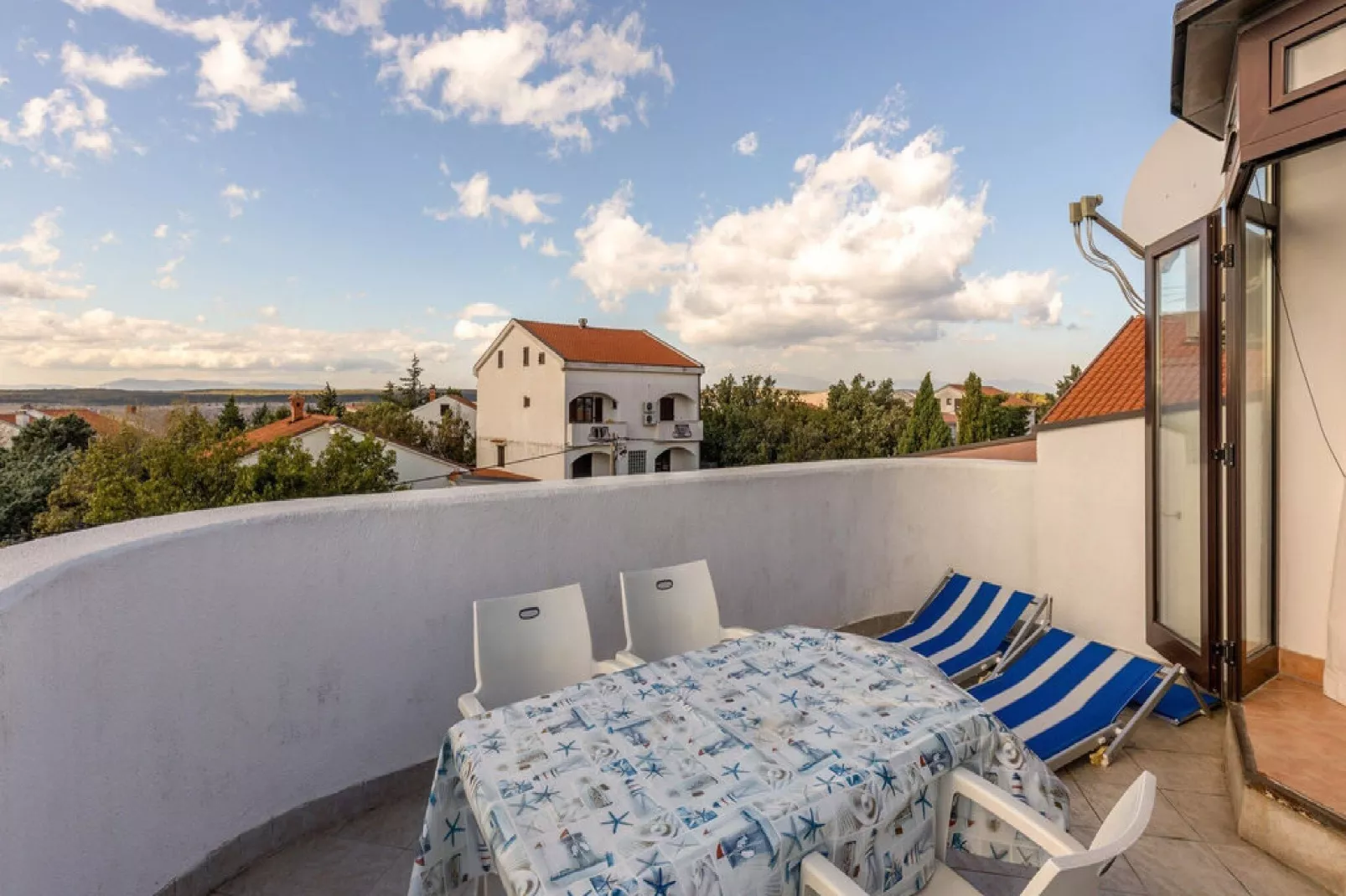 Apartments Ilija Njavro - One Bedroom Apartment with Terrace and Sea View (Apartment 4)-Atmosphere