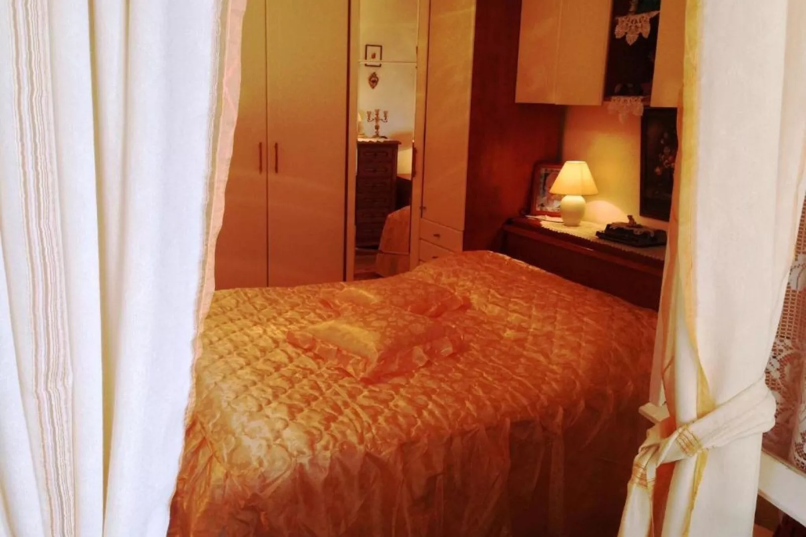 Guest House Ruza -  Double Room with Shared Bathroom-Bedroom