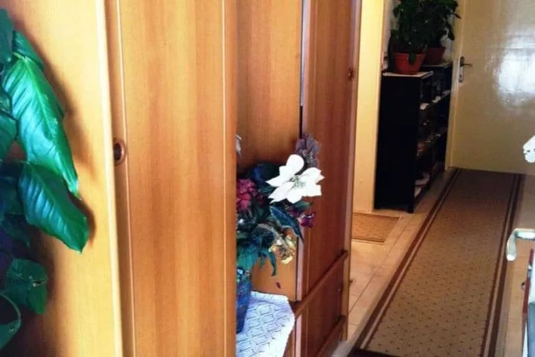 Guest House Ruza -  Double Room with Shared Bathroom-Indoor