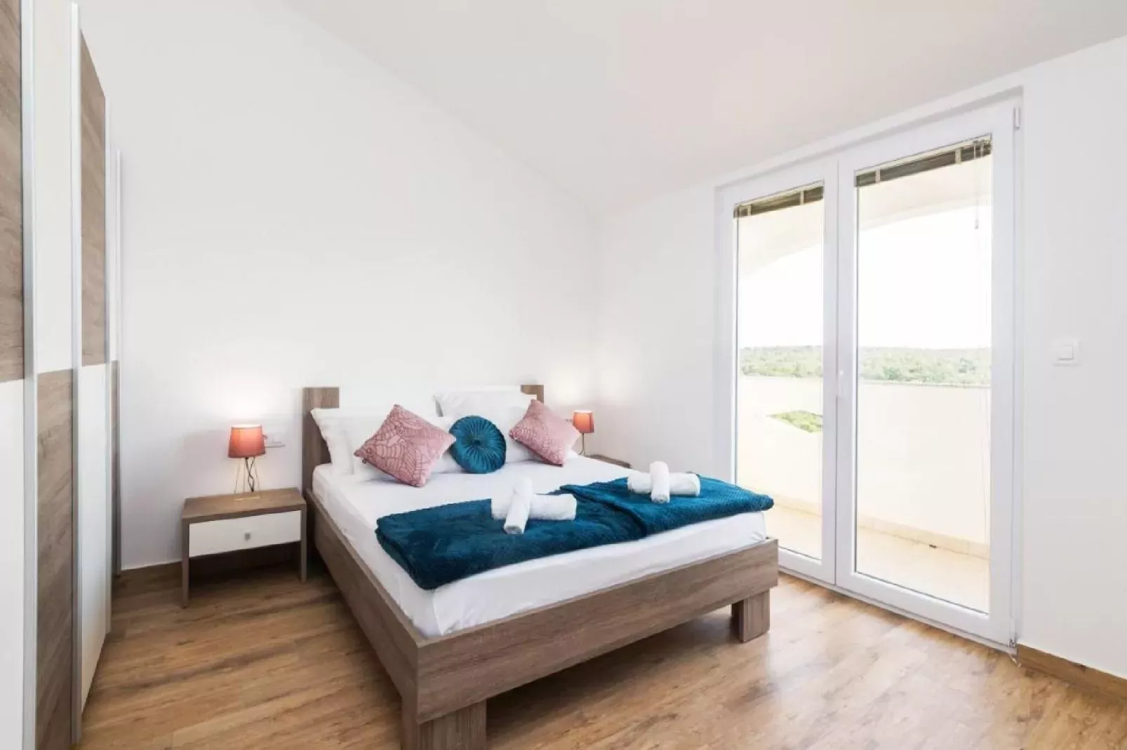 Apartments Mistral - Three Bedroom Apartment with Balcony and Shared Swimming Pool A2-Bedroom