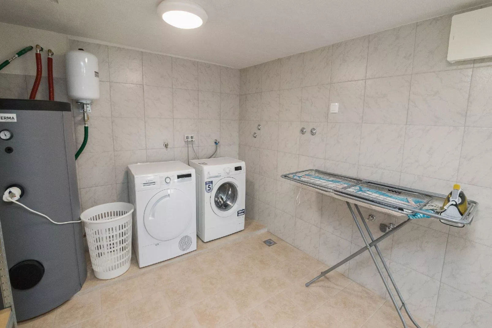 Apartments Mistral - Three Bedroom Apartment with Balcony and Shared Swimming Pool A2-Facilities