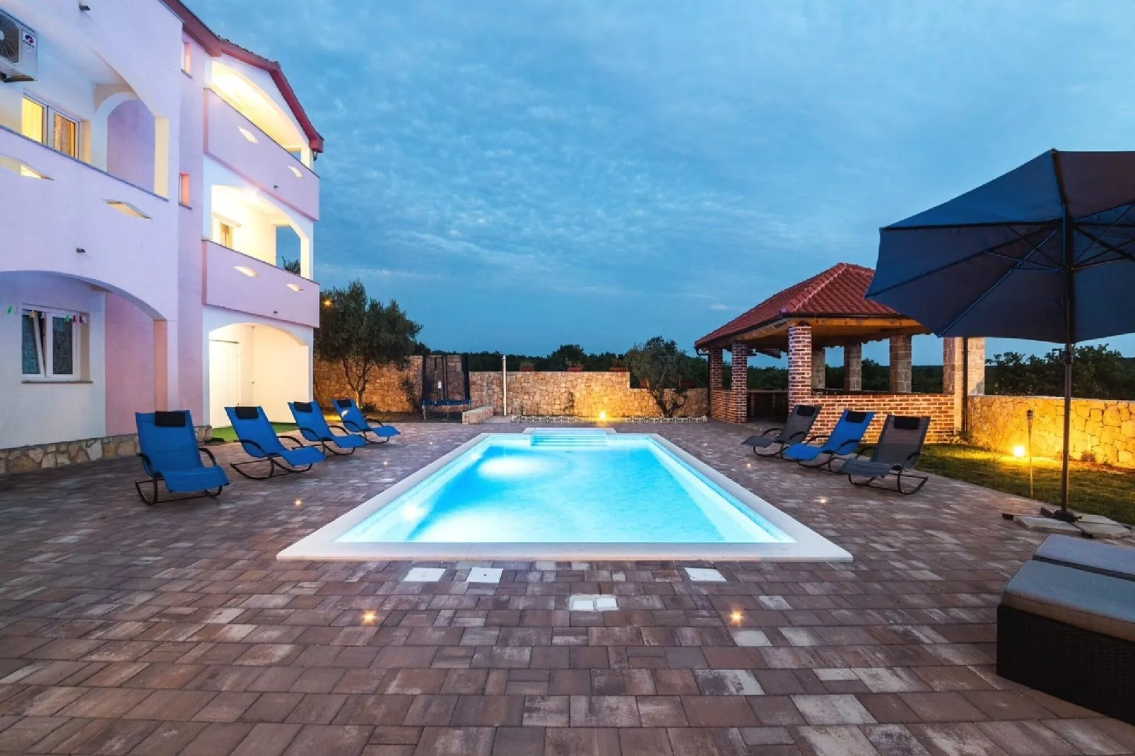 Apartments Mistral - Three Bedroom Apartment with Balcony and Shared Swimming Pool A2-Outdoor