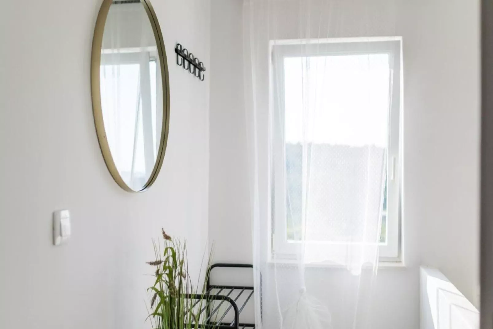 Apartments Mistral - Three Bedroom Apartment with Balcony and Shared Swimming Pool A2-Indoor