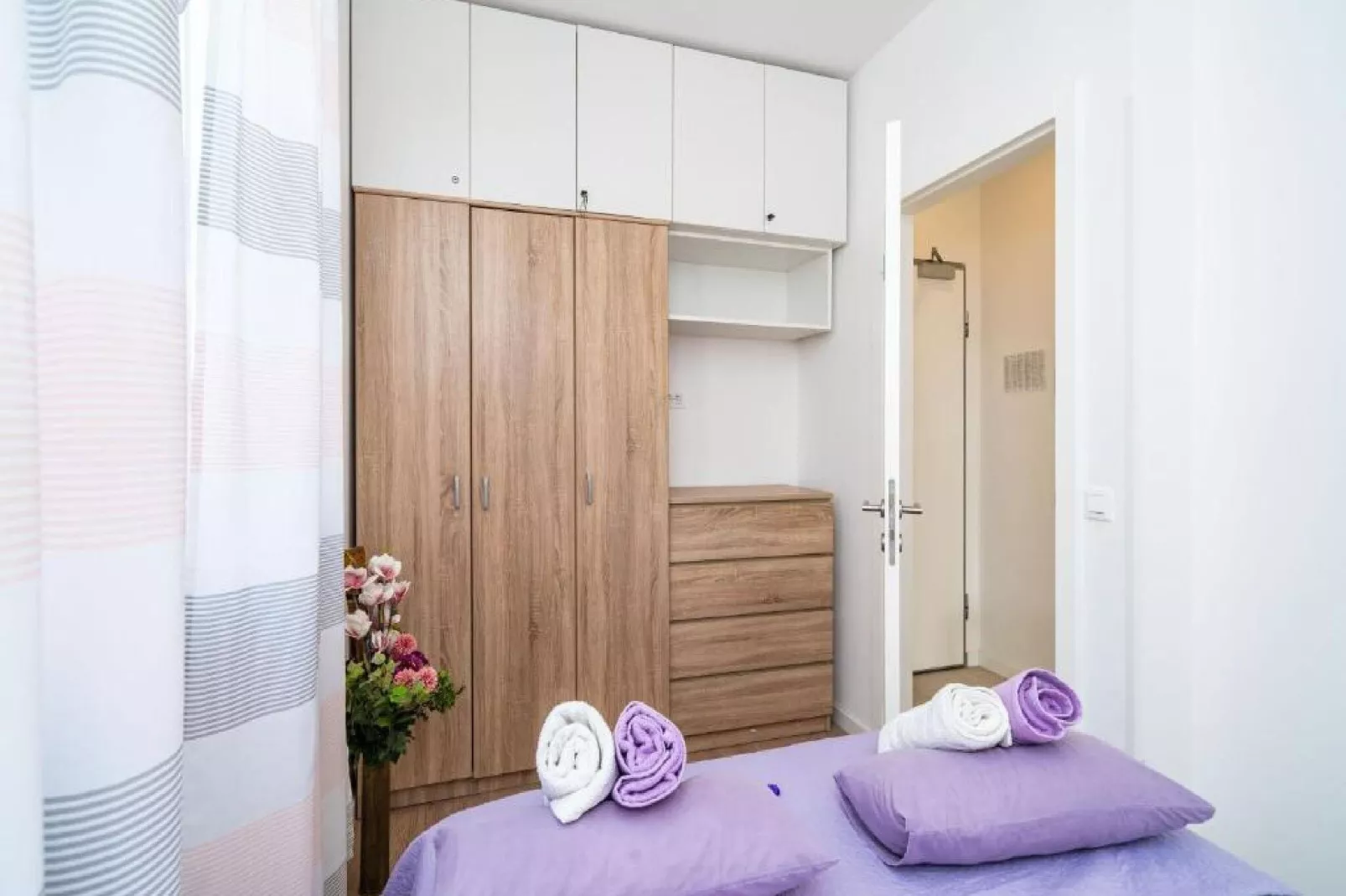 Apartment Anka - One Bedroom Apartment with Terrace-Schlafzimmer