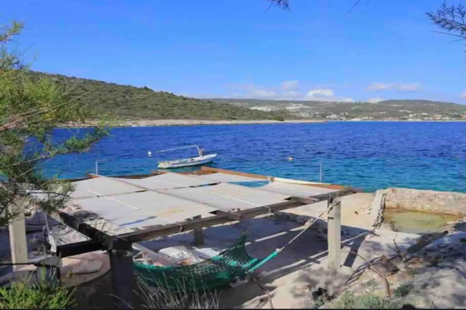 Seafront House Antonia - Two Bedroom Holiday Home with Sea View-Ambiance