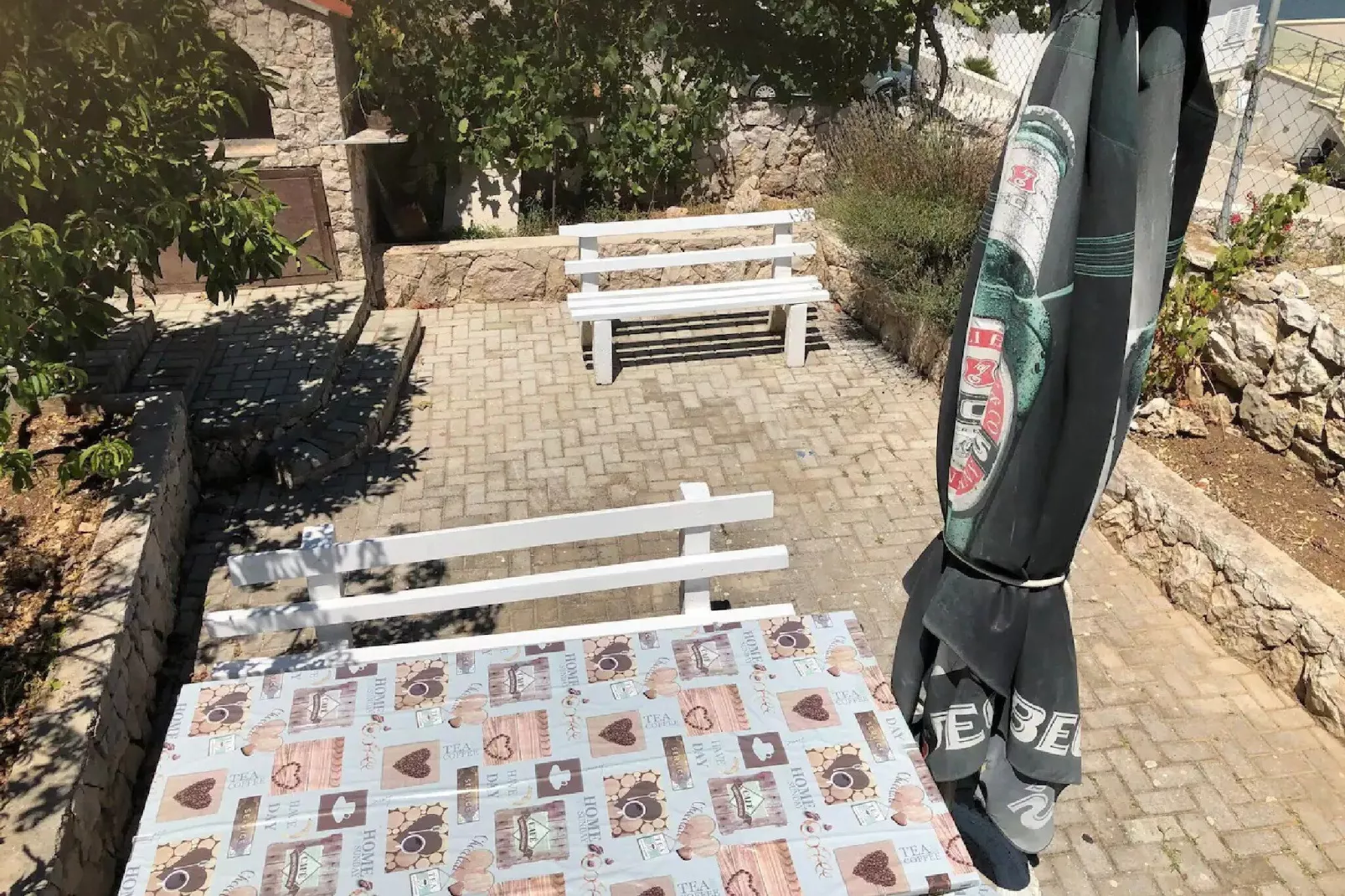 Seafront House Antonia - Two Bedroom Holiday Home with Sea View-Terrasse