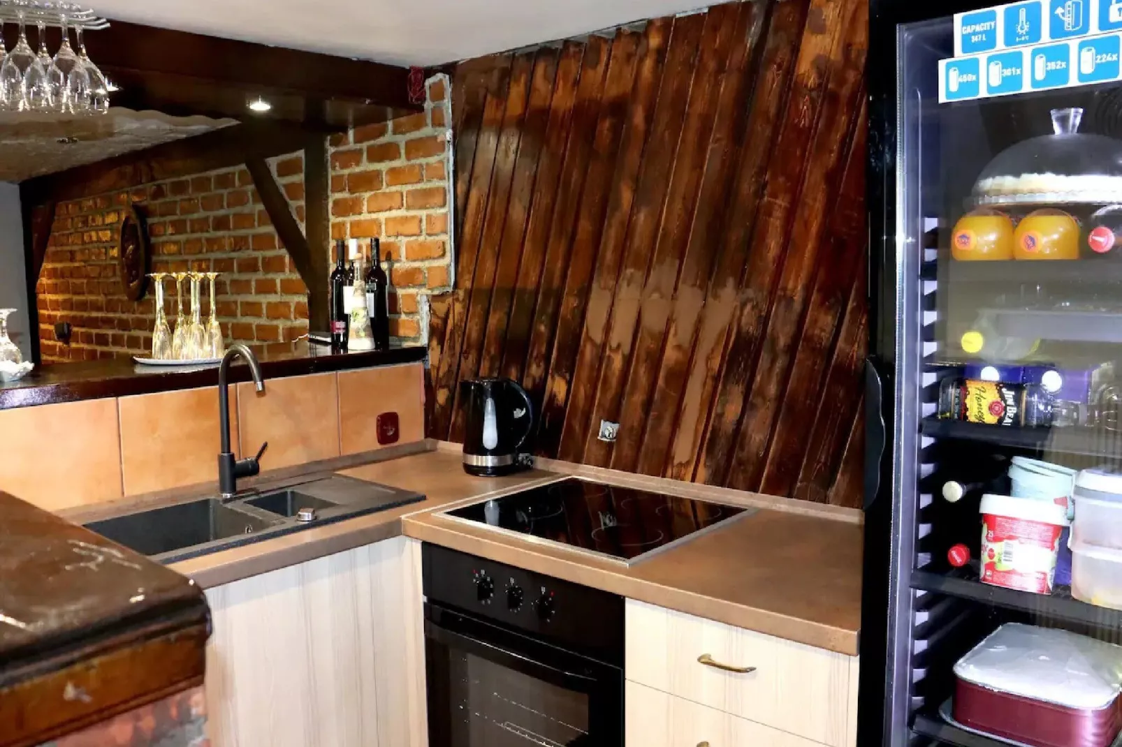 Holiday Home Frieden - Three Bedroom Holiday Home with Swimming Pool-Cuisine