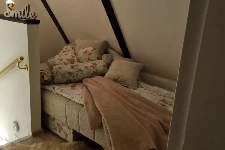 Holiday Home Frieden - Three Bedroom Holiday Home with Swimming Pool-Chambre