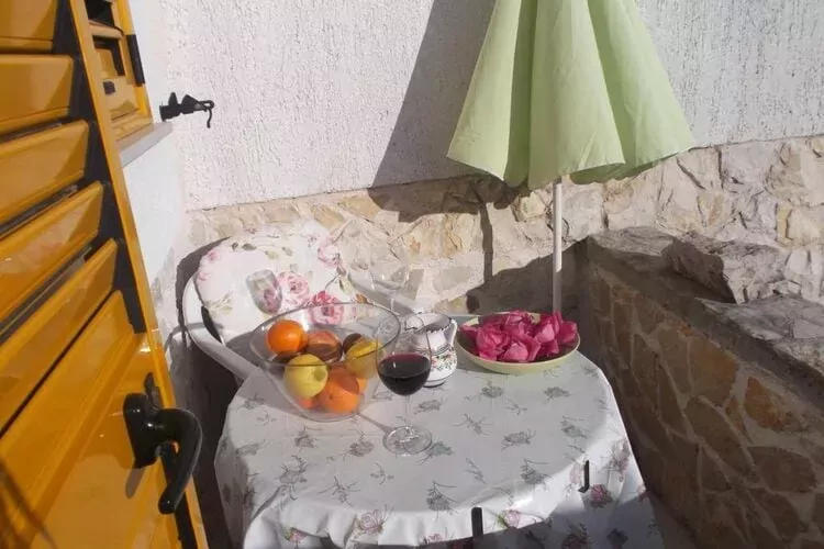 Apartments Sunce - One Bedroom Apartment with Terrace and Sea View (ŽUTI)-Terrace balcony
