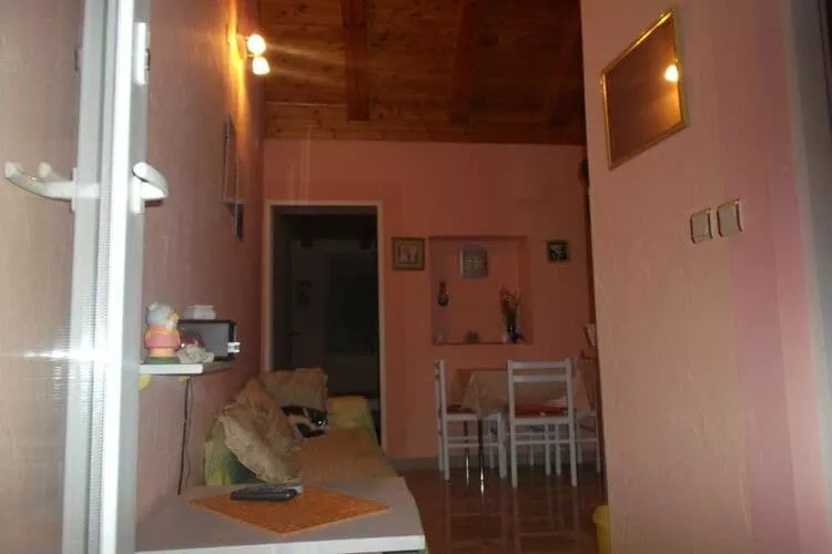 Apartments Sunce - One Bedroom Apartment with Terrace and Sea View (ŽUTI)-Indoor