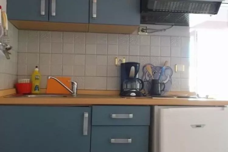 Apartments Sunce - One Bedroom Apartment with Sea View and Terrace (PLAVI)-Kitchen