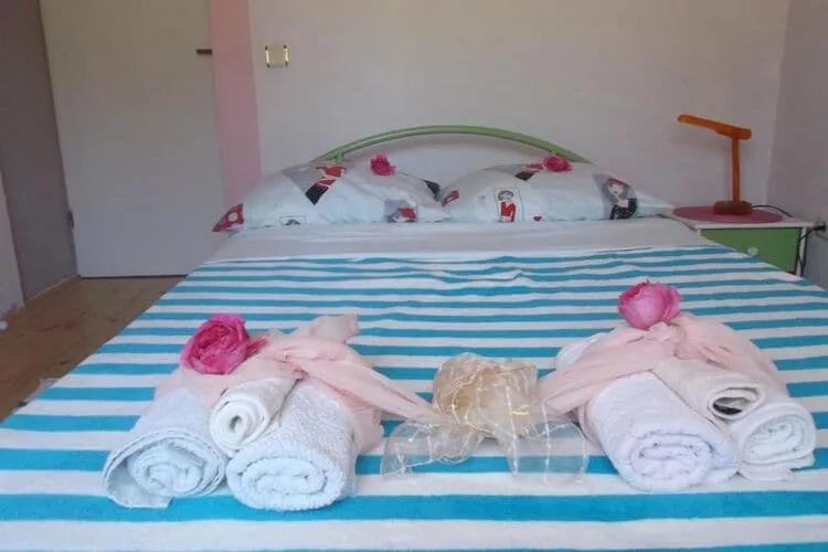 Apartments Sunce - One Bedroom Apartment with Sea View and Terrace (PLAVI)-Bedroom