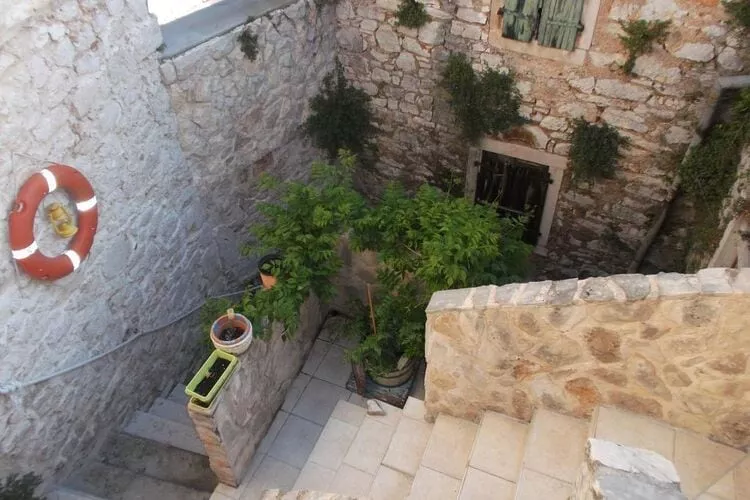 Apartments Sunce - One Bedroom Apartment with Sea View and Terrace (PLAVI)-Facilities