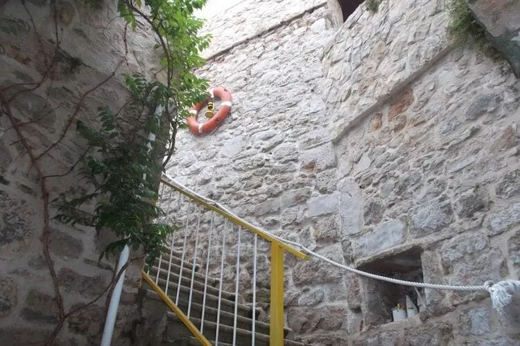 Apartments Sunce - One Bedroom Apartment with Sea View and Terrace (PLAVI)-Outdoor