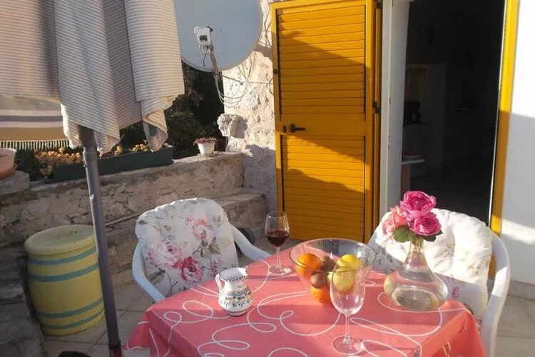 Apartments Sunce - One Bedroom Apartment with Sea View and Terrace (PLAVI)-Terrace