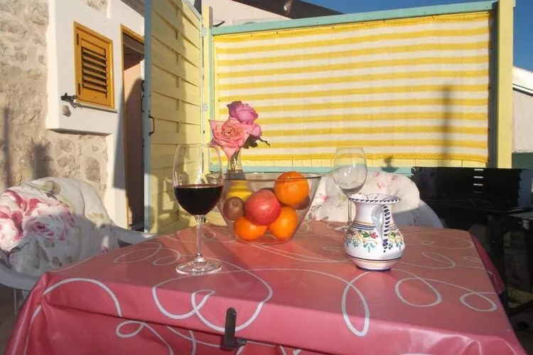 Apartments Sunce - One Bedroom Apartment with Sea View and Terrace (PLAVI)-Terrace