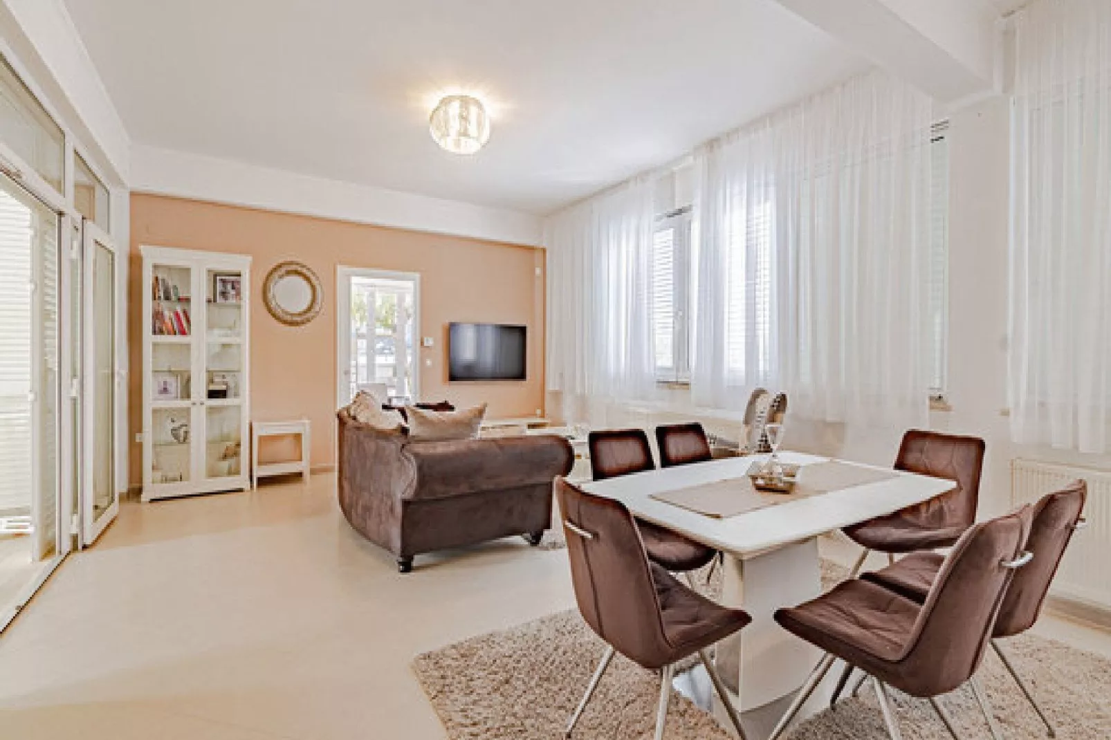 Villa Ponar - Two Bedroom Villa with Terrace and Swimming Pool-Salle à manger