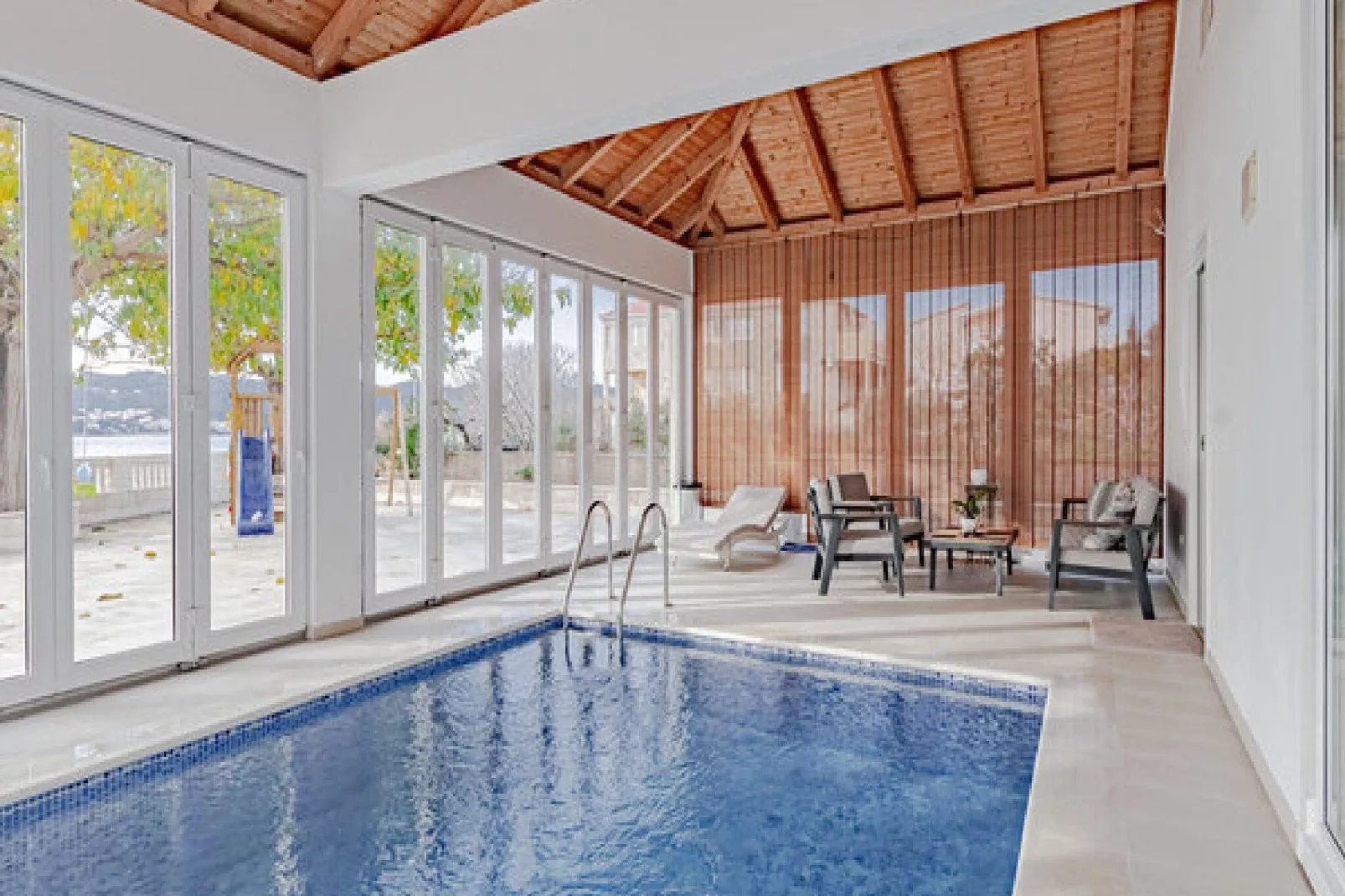 Villa Ponar - Two Bedroom Villa with Terrace and Swimming Pool-Piscine