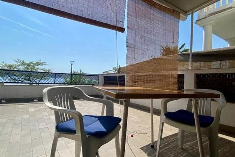 Apartments Idea - Studio Apartment with Sea View-Terrasse